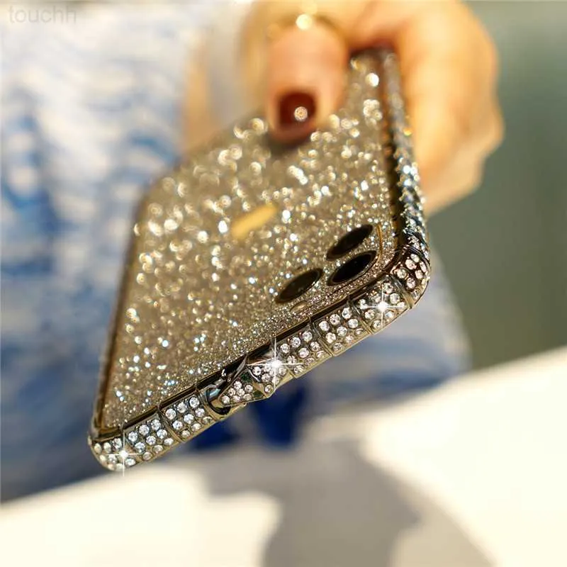 Mobiltelefonfodral Rhinestone Crystal Diamond Metal Bumper Phone Case för iPhone 14 Plus 12 Mini 13 11 Pro XS Max XR X med Glitter Back Film Cover L230731