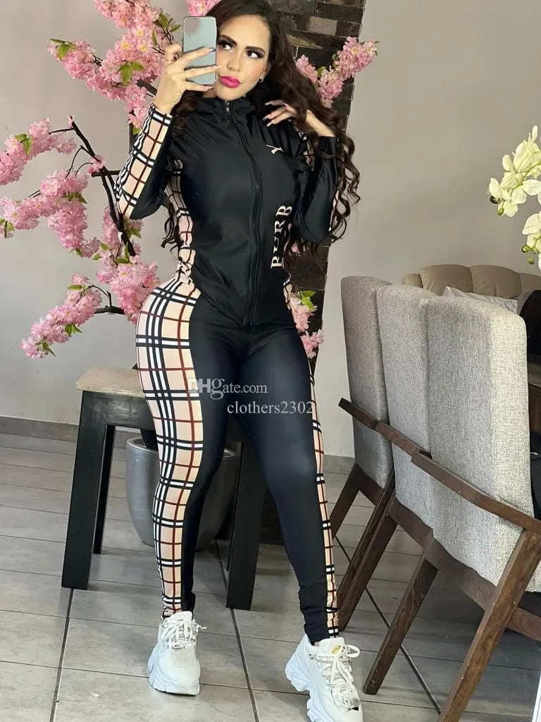 Womens Two Piece Set 23SS Women Tracksuit Woman Sweatsuits Klädmärke Pälsdragare Långärmade byxor Casual Outfit Sports Suit Classic Plaid Design Size S-2XL