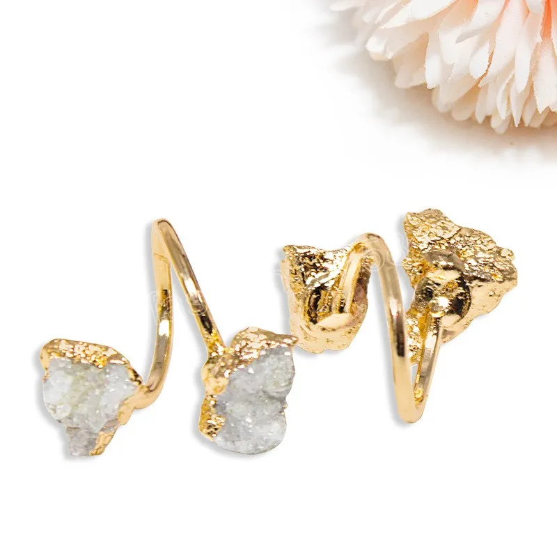 Unregelmäßiger Druzy-Kristall-offener Ring, goldener handgefertigter Naturstein-Fingerschmuck, verstellbare Größe mit Goldrand