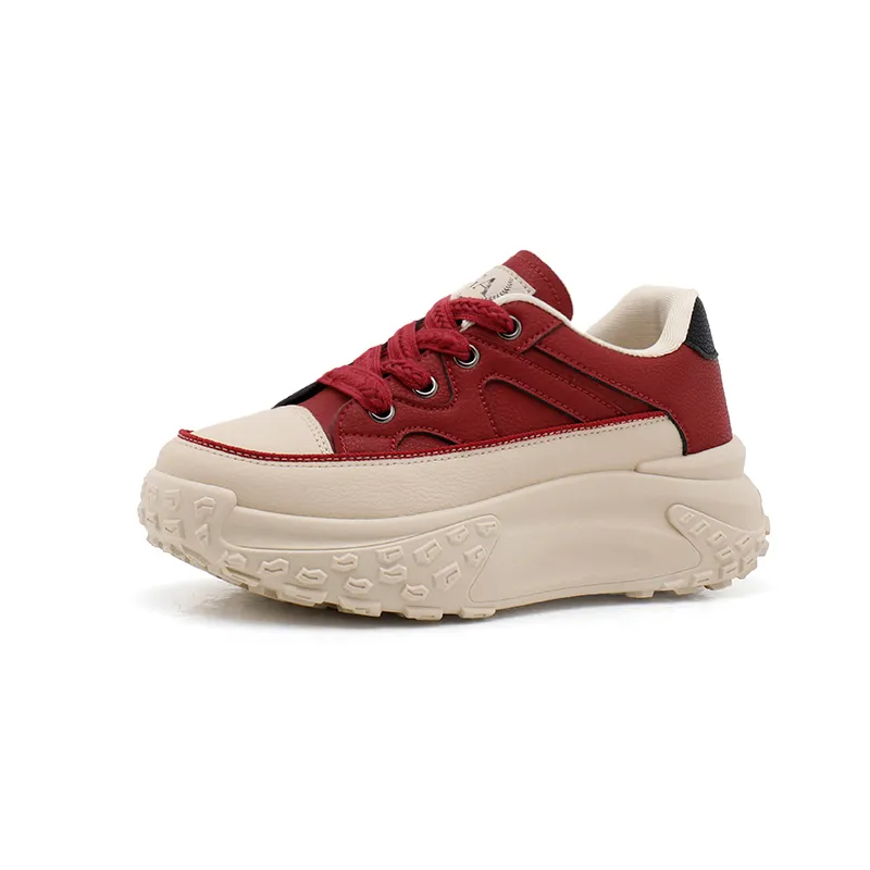 Kvinna vita kvinnor svarta casual skor flickor designer ny röd utomhus kvinnor modedesign snören sport tränare läder plattform sneakers storlek eur 35-40 s