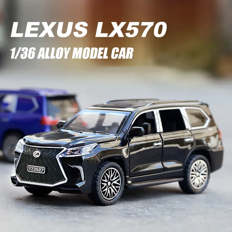 Diecast Model Car 136 LX570 Сплав Diecasts Toy Car Models G800 Металлические внедорожные автомобили 4 двери открыты с помощью сбора коллекционных игрушек для детей 230802