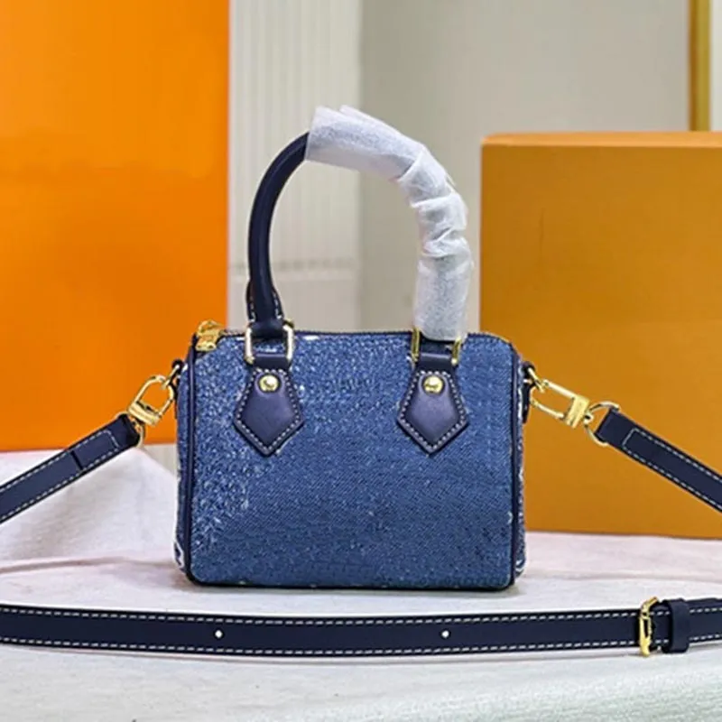 Mini bleu Denim Designer sacs femmes Nano Vintage bandoulière épaule oreiller sac à main bandoulière fourre-tout sac fleur broderie 8458290