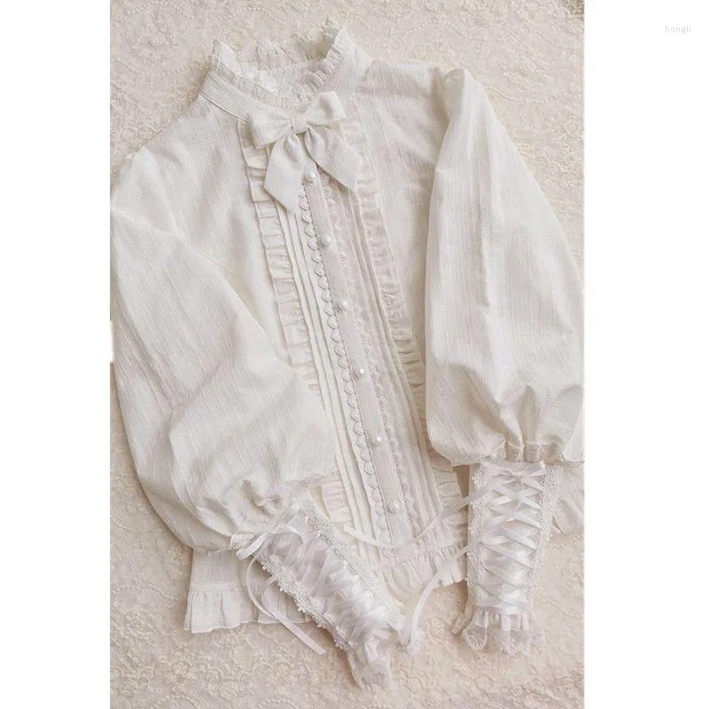 Kvinnors blusar spetsar vit skjorta kvinnor lolita stil gigot hylsa vackra japanska långa ruffle veckade toppar kawaii kläder