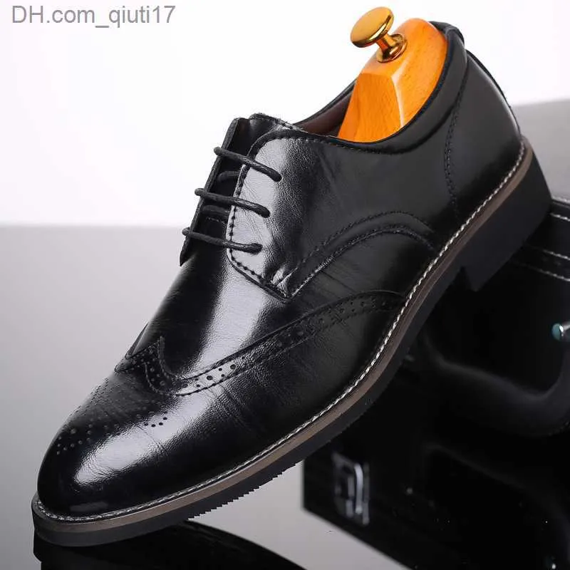 Klänningskor italiensk designer äkta läder Men formella skor Brocue Elegant Classic Business Wedding Social Men's Dress Shoes Zapatos Hombre Z230802