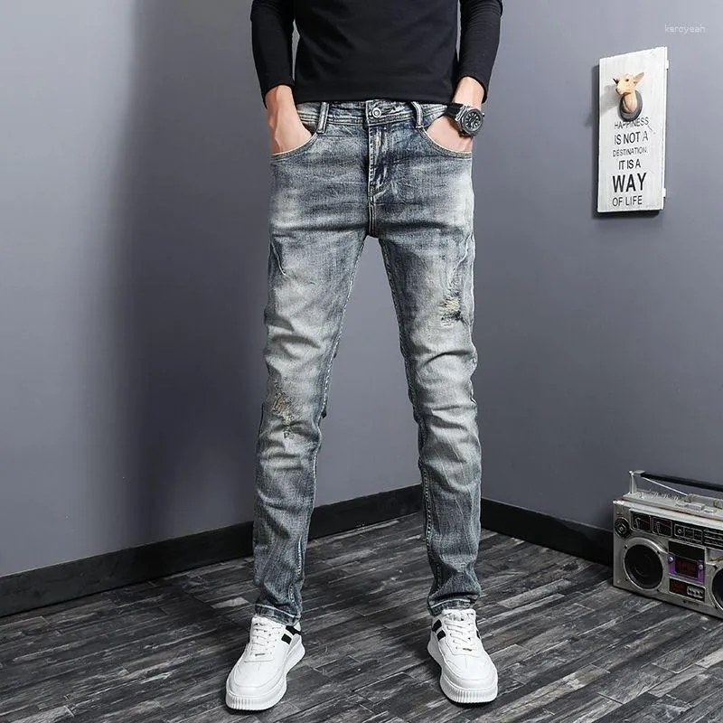 Jeans da uomo 2023 Primavera e autunno Tendenza moda Retro High-End Pantaloni piccoli piedi Casual Slim Confortevole Stretch di grandi dimensioni
