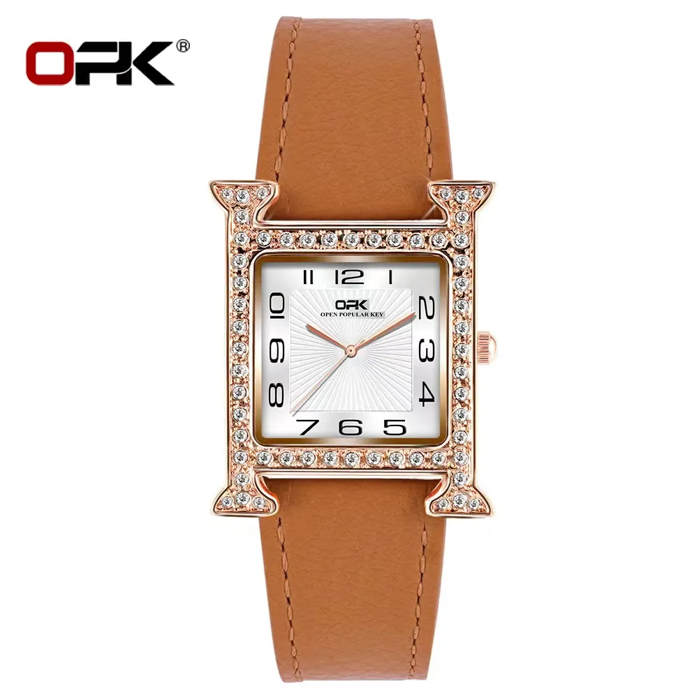 ダイヤモンド埋め込み、エレガントでファッショナブルなベルトスタイル、女性用ウォッチ36mmを備えたOPKクォーツ女性の時計