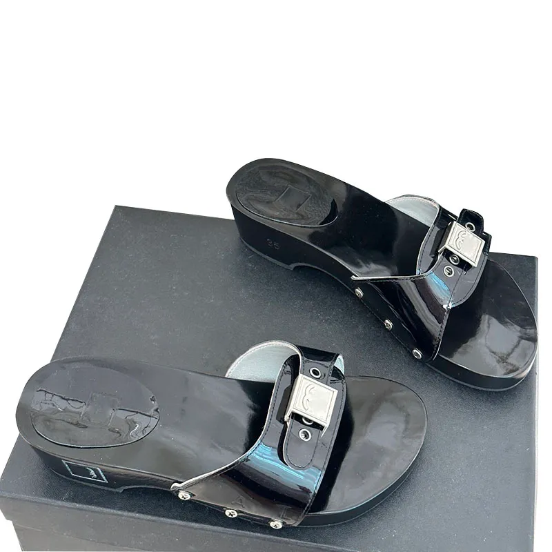 Kvinnors sandaler kohude chunky klackar 2,5 cm slip på tofflor damer glider mulor utomhus casual sko flickor flip flops fritid sko retro svart strandsko med dammpåsar