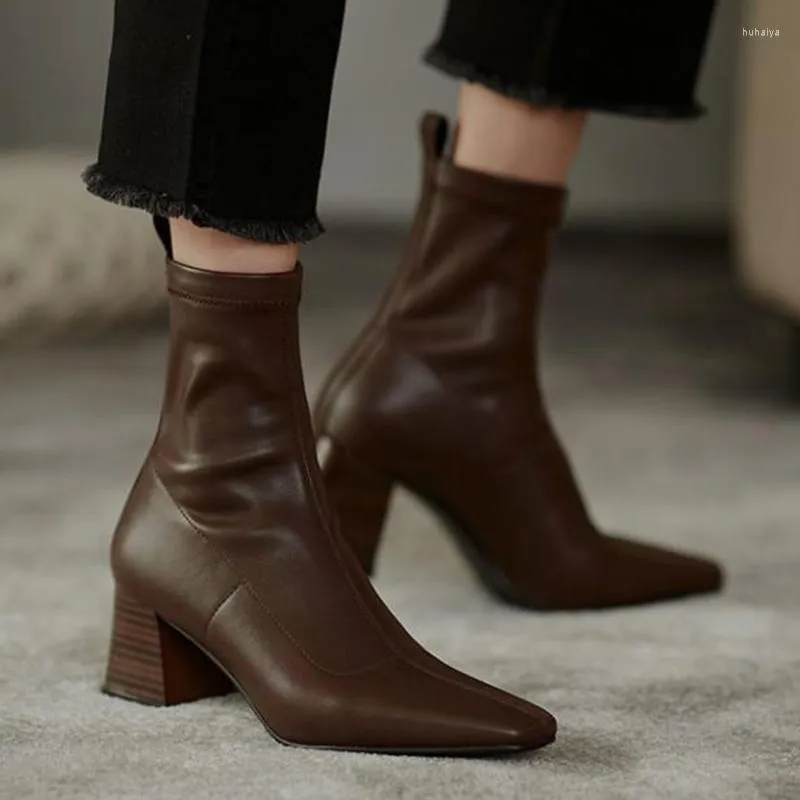 Botas Retro de punta cuadrada para montar, zapatos de invierno para Mujer, Botas cortas de tacón alto grueso de madera, Botines elásticos de cuero Pu suave para Mujer 2023