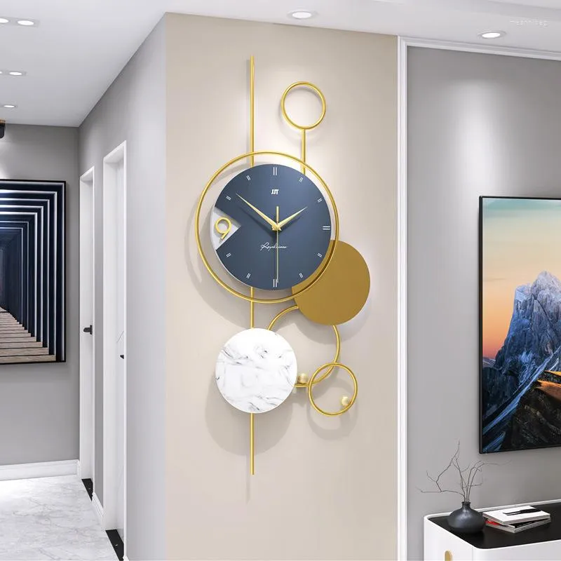 Horloges murales lumière luxe en fer forgé horloge pour Hall d'entrée Restaurant salon bureau décoration silencieux métal mode