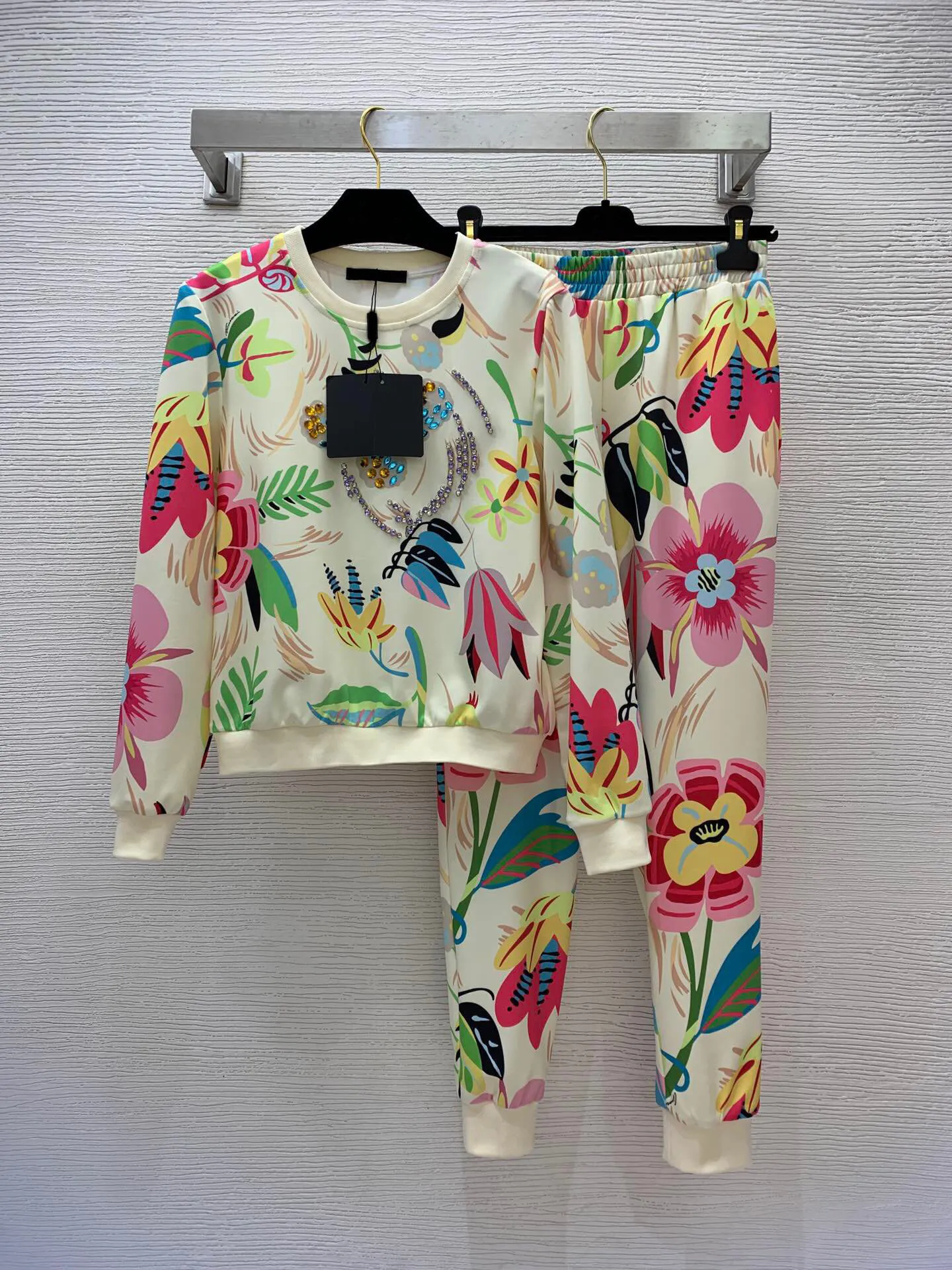 2023 Autumn Multicolor Floral Print Two Piece Pants Set Long Sleeve Round Neck Beaded Sweatshirt Long Pants Suits Set Two Piece Suits B3Q29