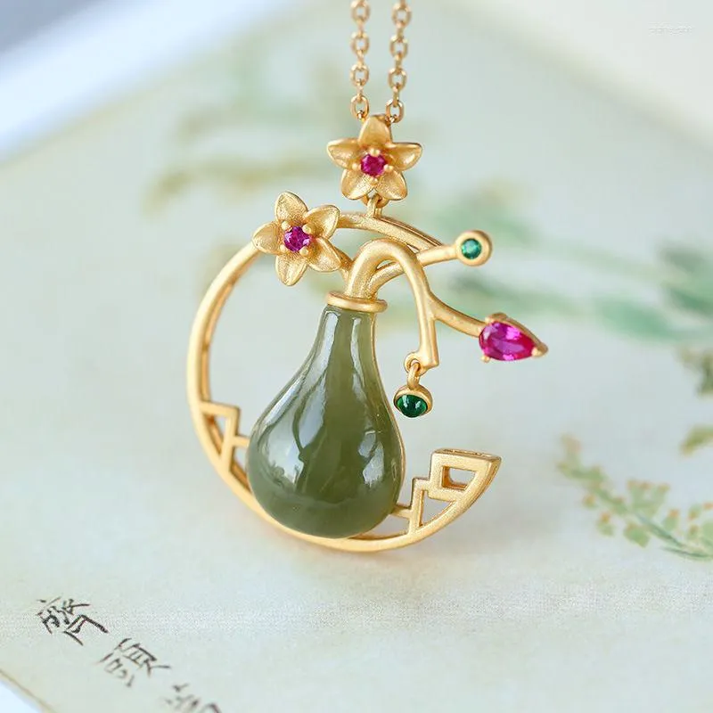 Chains Classic Elegant Plum Blossom Flower Vases Necklace Exquisite Natural An Jade Pendant Ancient Gold Crafts Fine Jewelry