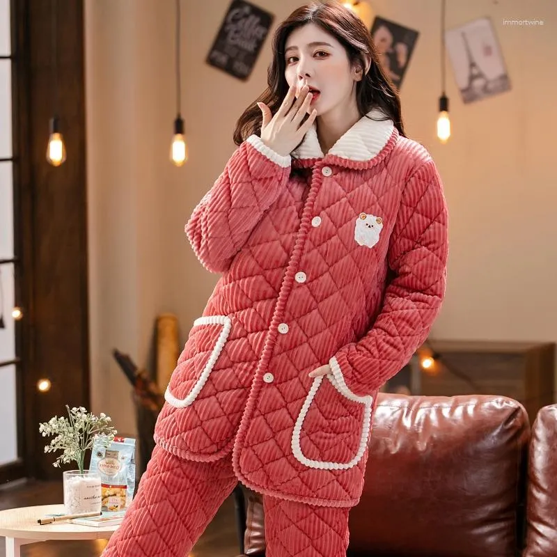 Kvinnors sömnkläder pyjamas Set Women Winter Three-Layer Thick Coral Fleece Quilted Flanell Warm Sweet Sweet Ladies Homewear Nightgown Suit