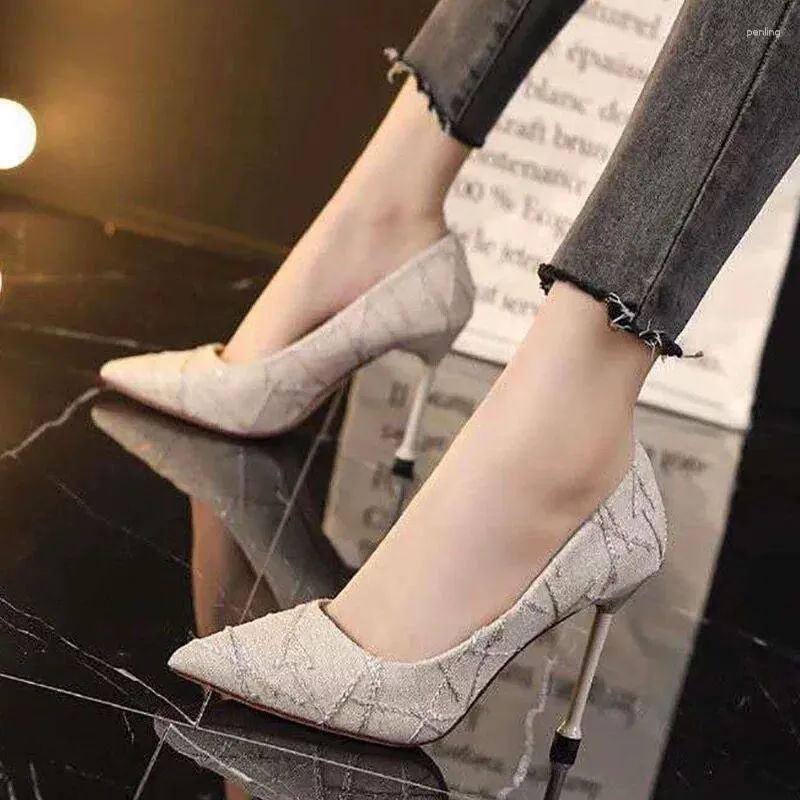 Dress Shoes Bridal Gold Heels Pointed Pumps Slip On 2023 Sandals Ladies Shallow Mouth Bride Lace-Up Toe Slip-On 3cm Latest Fine Beige