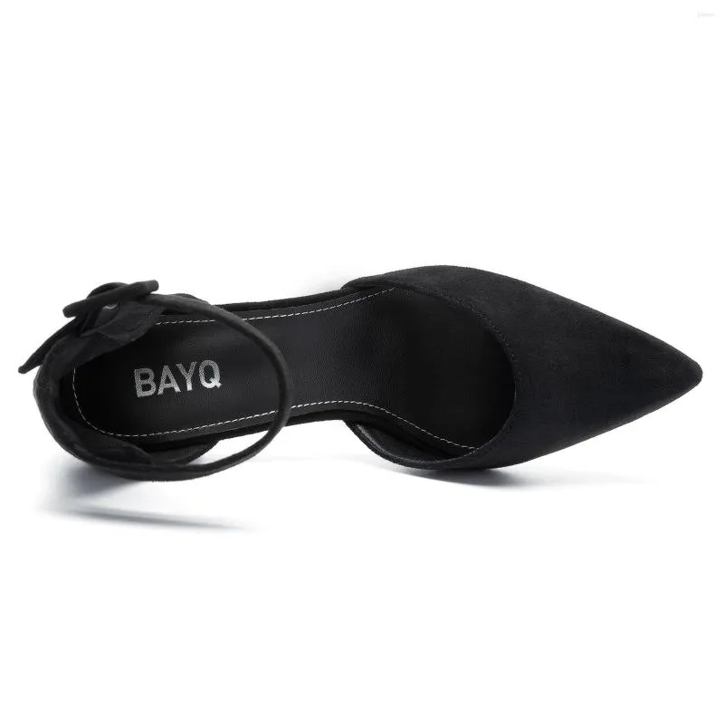 Chaussure online attache cheville