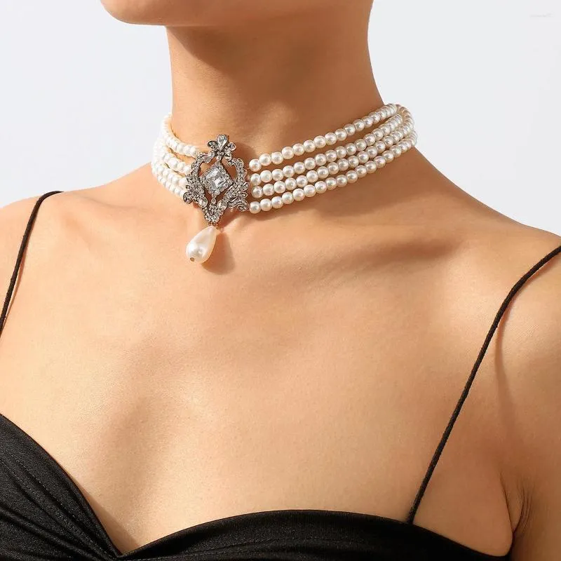 Girocollo Collana vintage con strass di perle per donna Girocolli con ciondolo quadrato multistrato di lusso Gioielli per feste di nozze femminili
