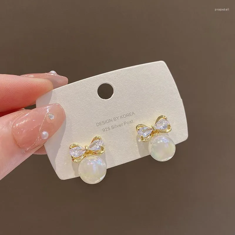 Boucles d'oreilles à tige mignon arc perle cristaux colorés pendentif pour les femmes 2023 en cadeau esthétique luxe mode bijoux en gros