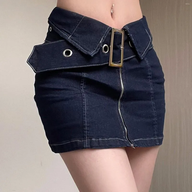 Blashe Womens Front zip denim skirt size small - beyond exchange