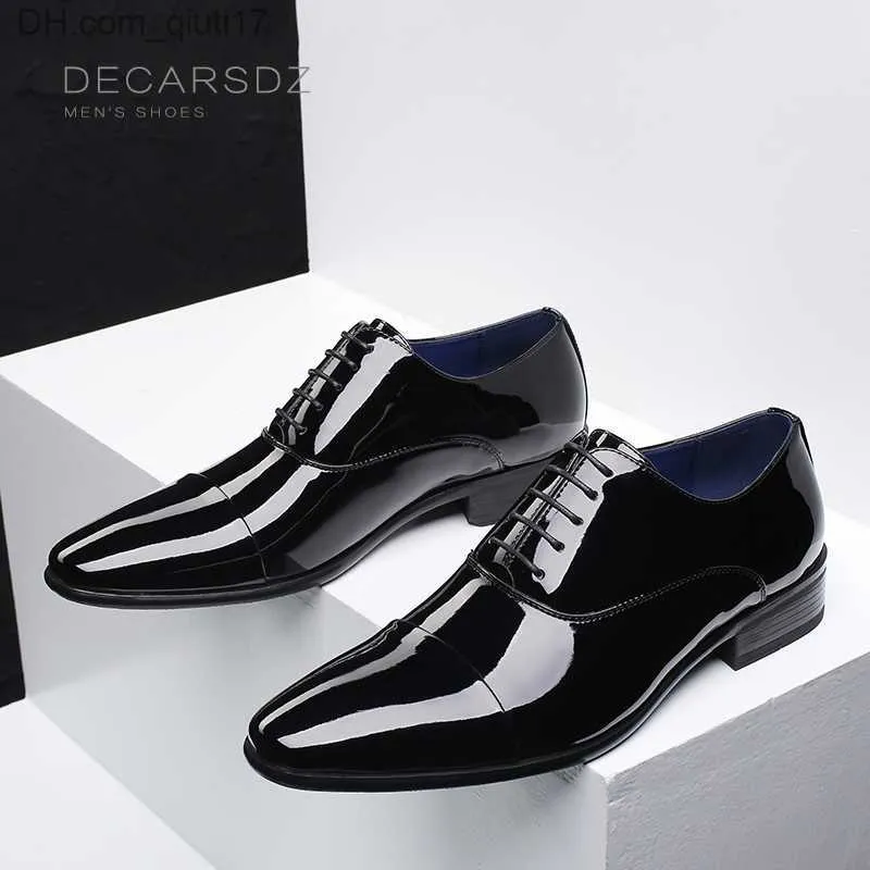 Обувь для обуви Decarsdz Мужская формальная обувь 2023 Летние вечерние туфли мужская мода высококачественная кожаная бизнес -офис Свадебные обувь Z230802