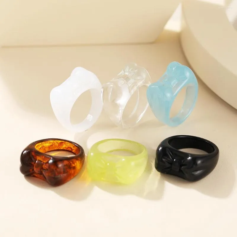 Klusterringar färgglada transparent harts akryl bowknot finger för kvinnor mode enkel geometrisk ring boho trendiga estetiska smycken