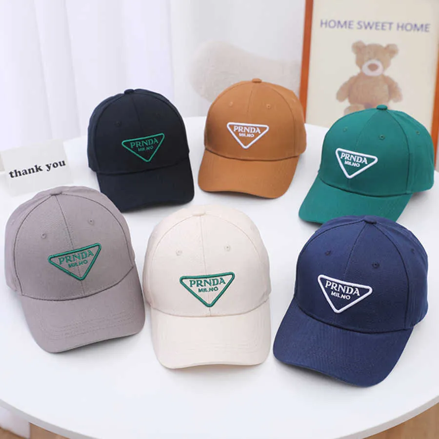 Toppdesigner lyxhatt Autumn New Casual Children's Baseball Cap Korean version Letter Boy's fashionabla trendiga resor