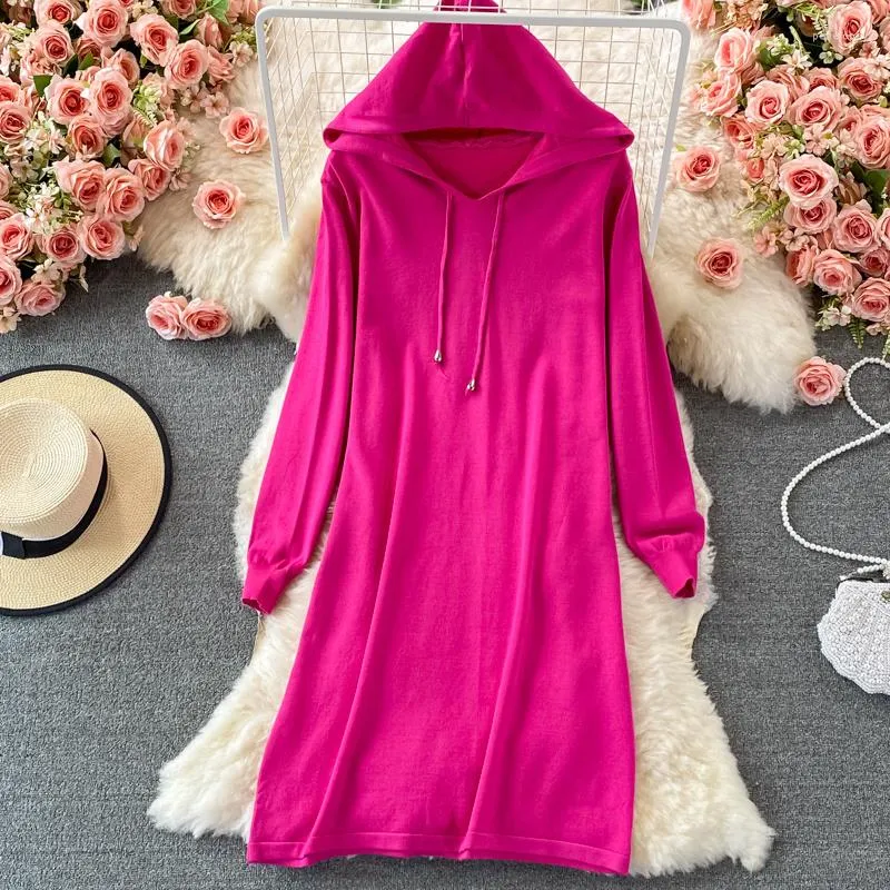 Abiti casual Allentato con cappuccio Maglione di cotone lavorato a maglia autunnale Abito corto Felpe con cappuccio Festa invernale Vestido De Festa Abiti elasticizzati da donna