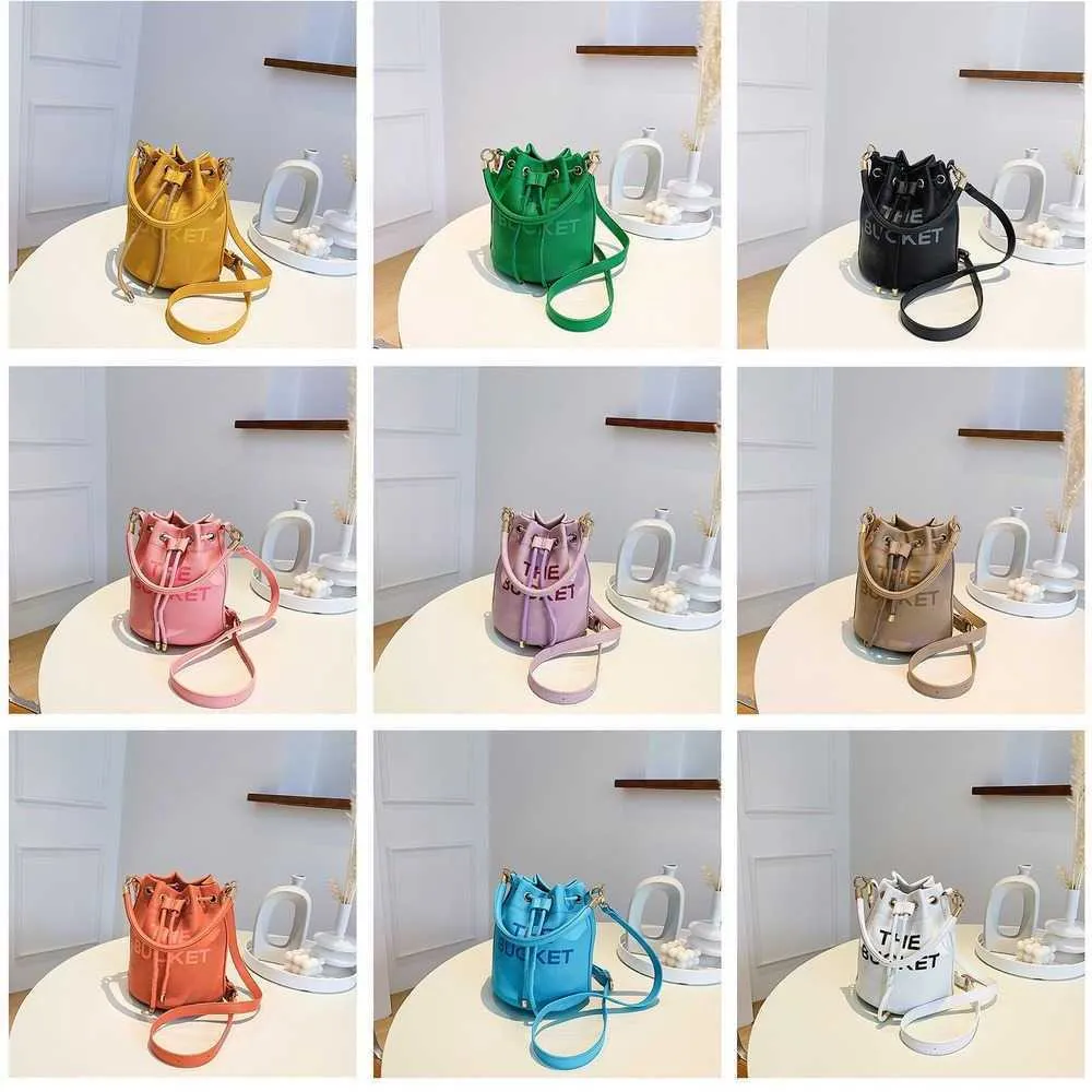 Marcs Small DrawString Bag Candy Colors Leather Bucket Påsar Kvinnor Crossbody Väskor Letter Print Designer Handväskor Fashion Woman Designers Plånbok All-Match Totes