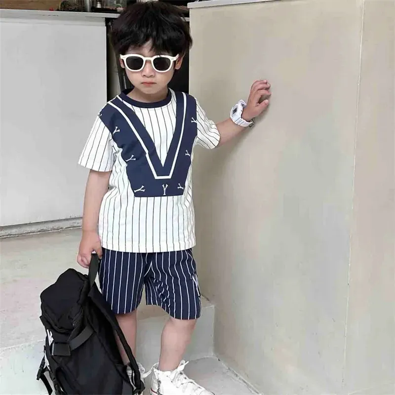 Jongens Ontwerpers Kleding Zomer Designer Trainingspak Meisjes Casual Shirts En Shorts Sets Luxe Kid Kleding Outfit Kinderen Trainingspakken dhgate