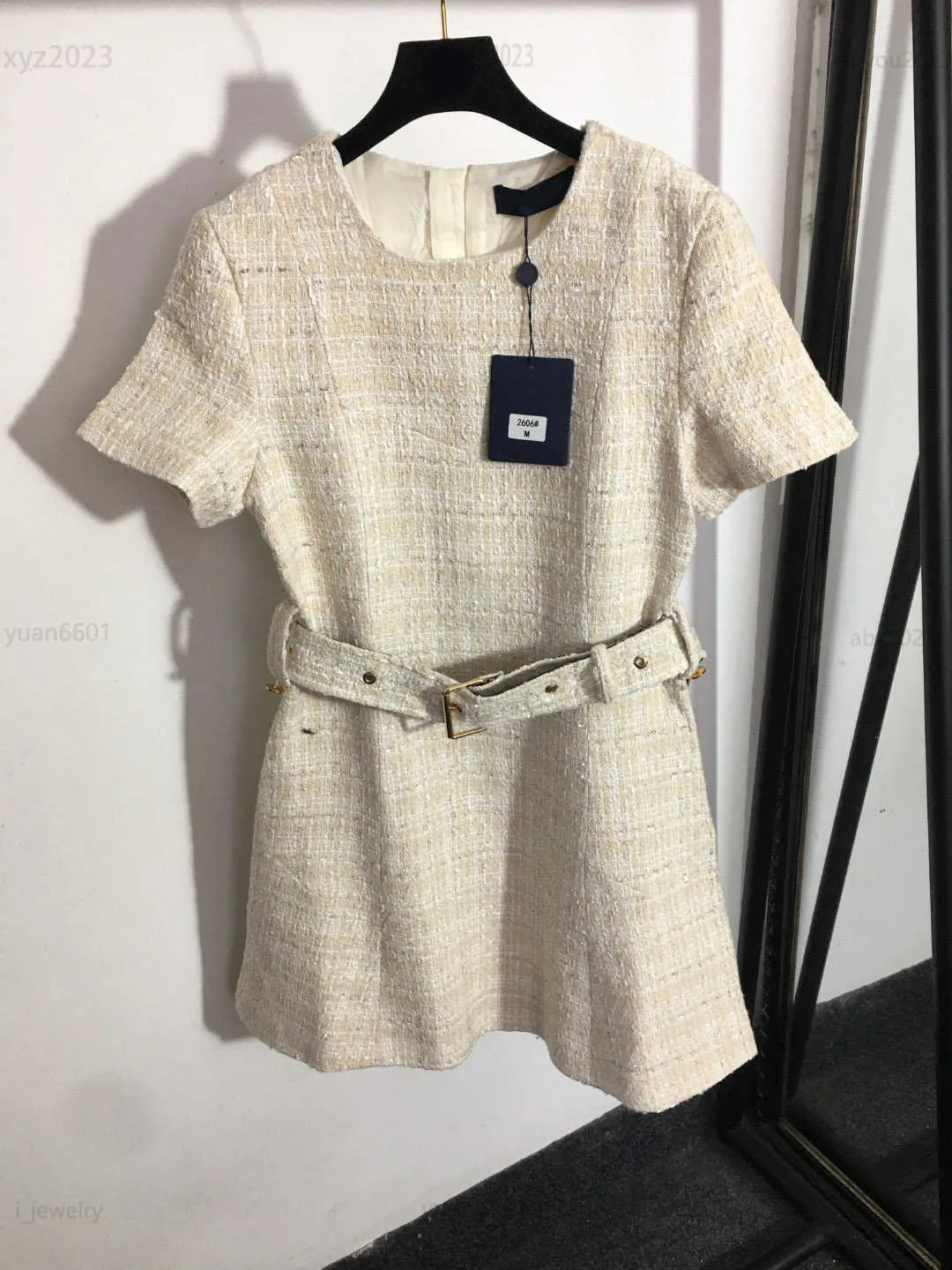 vêtements de créateurs pour femmes robes de dame à manches courtes taille jupe de fille de rétraction de ceinture Taille S-L Robe en tweed mélangé de soie brillante July21