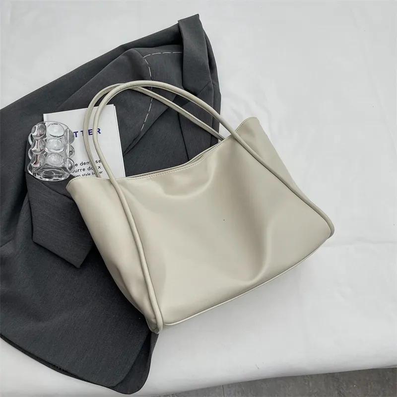 Silver Leather Shoulder Bag For Women Vintage 2024 Y2K Trend