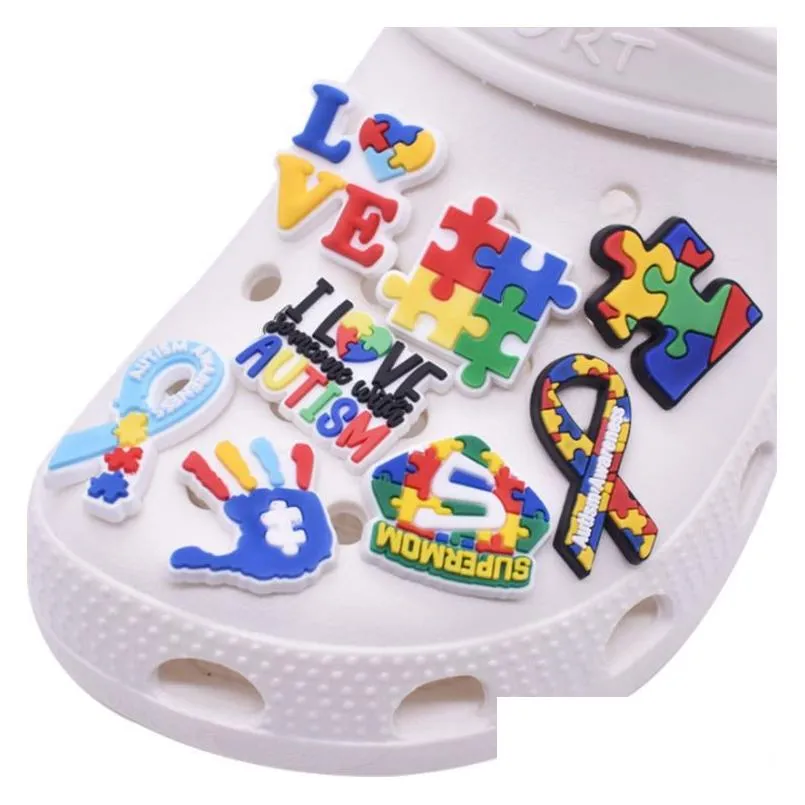 Peças de sapatos acessórios Clog Shoes Charms 100 pçs/lote Fita personalizada de conscientização do autismo Pvc Shoecharm fivelas Fashion Soft Drop Series aleatoriamente