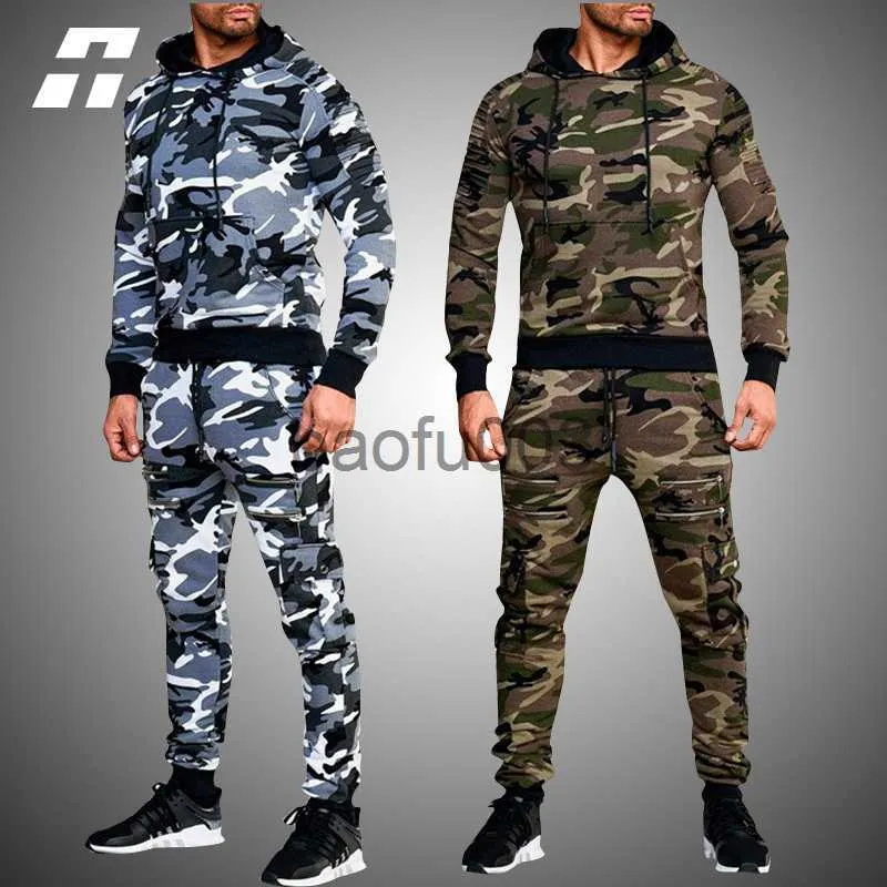 Herrspårsperioder Mäns Tracksuit Herr Military Hoodie Set Camouflage Muskel Male 2022 Autumn Spring Tactical Sweat Top+Jackets Pants 2 Pieces Set J230803