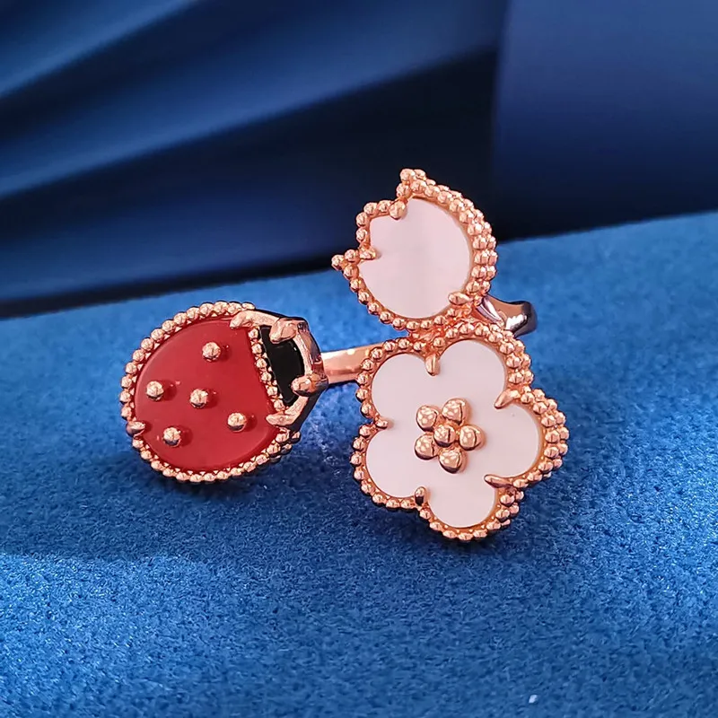 Nuovo anello di Coccinella Primaverile w Oro Rosa di Vendita Caldo per Regalo di festa di gioielli di marca di lusso di moda semplice donna