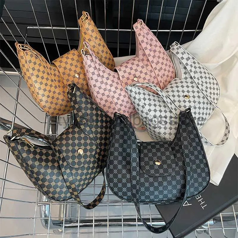 Borse a tracolla Borsa testurizzata e minimalista per l'estate 2023 da donna nuova borsa a tracolla casual moda di tendenza occidentalizzata sotto le ascelle piccole borse quadrate alla modahandbagsstore