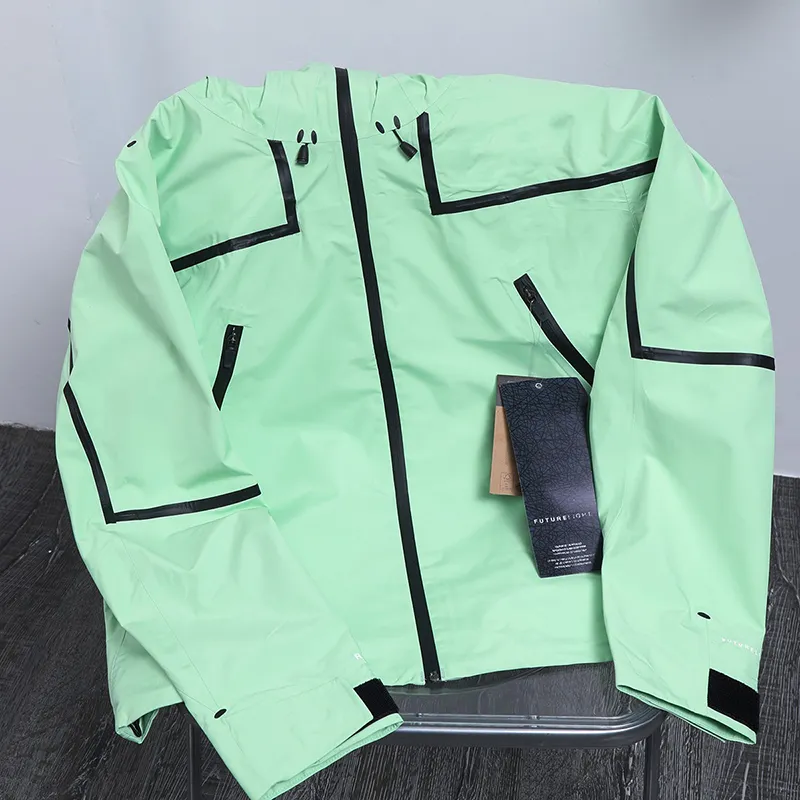 Mens Designer Technical Hh Jackets Fashionable Hooded Windbreaker