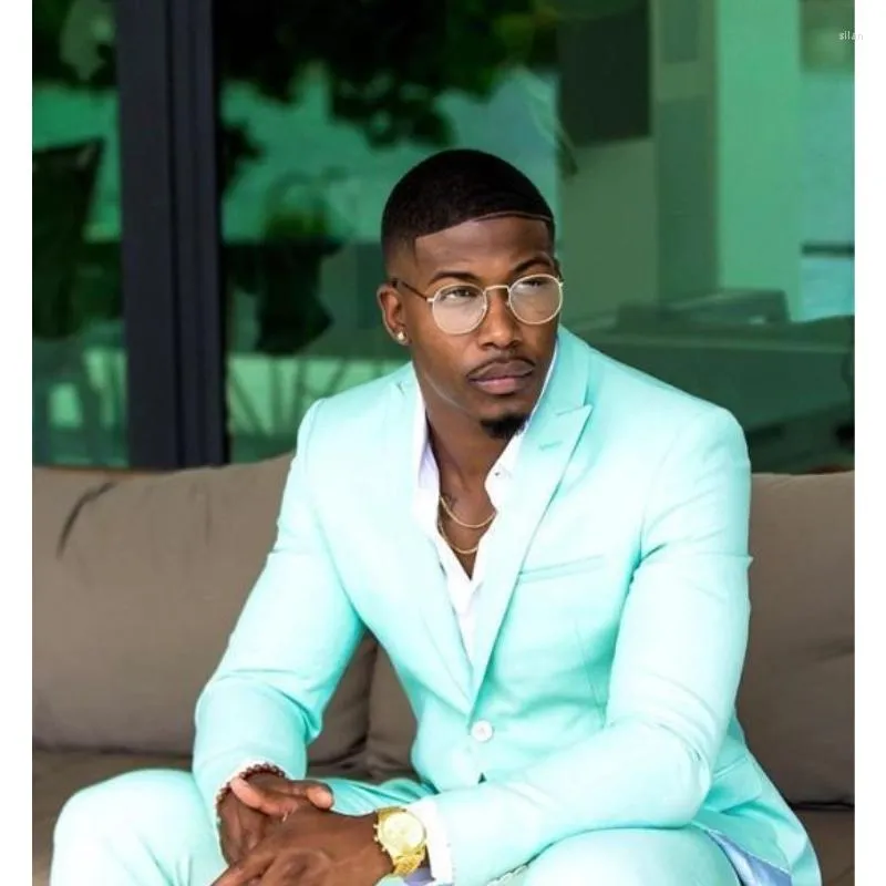 Trajes De Hombre Verde Menta Verano Hombres Traje Slim Fit Wedding Prom 2 Piezas Chaqueta Pantalones Conjunto Hombre Business Blazer Formal Novio Peaked Lapel Tuxedos De 81 77 DHgate