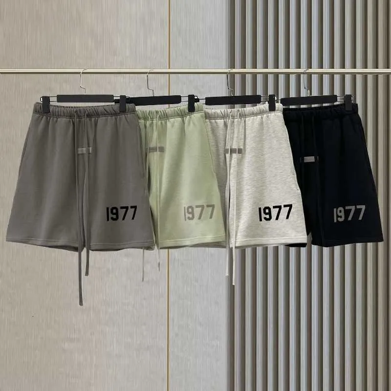 Essentials Shorts Męskie i kobiety w 1977 r. Contton Casual Quarter Pants Basketball Sports Gym Loose High Street Cargo Short Hombre