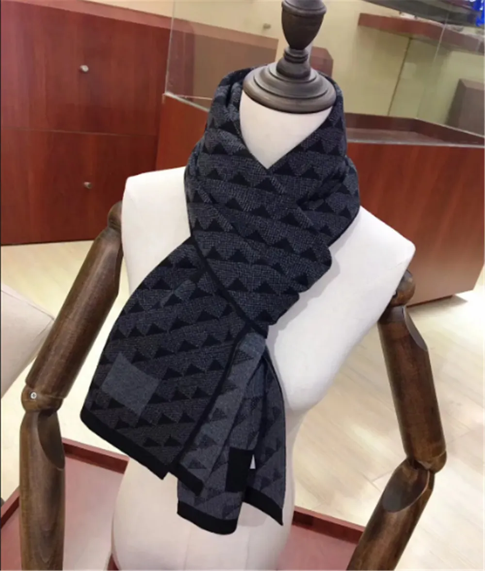 Sciarpa di design in cashmere per uomo e donna autunno e inverno all'aperto caldo per il tempo libero da uomo moda classica calda