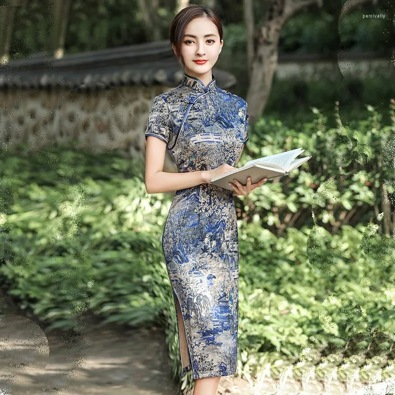 Chinese Traditional Lady Cheongsam Dress Short Qipao Dress - China Cheongsam  Chinese Dress Qipao price