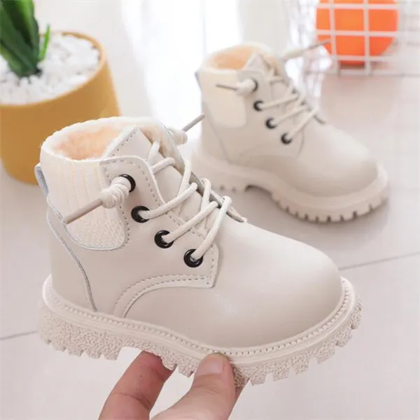 Botas Martin para niños y zapatos ligeros impermeables de cuero para niños con acolchado de algodón y botas cálidas de terciopelo.