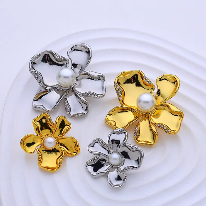 Crystal Pearl Flower Button for Shirt Coat Sweater Cute Flower Diy Sewing Buttons Clothing Accessories