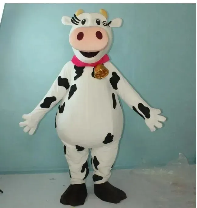 Milk Cow Mascot Costume Performance Symulacja Kreskówka Anime Postać Dorośli rozmiar Bożego Narodzenia na zewnątrz strój reklamowy