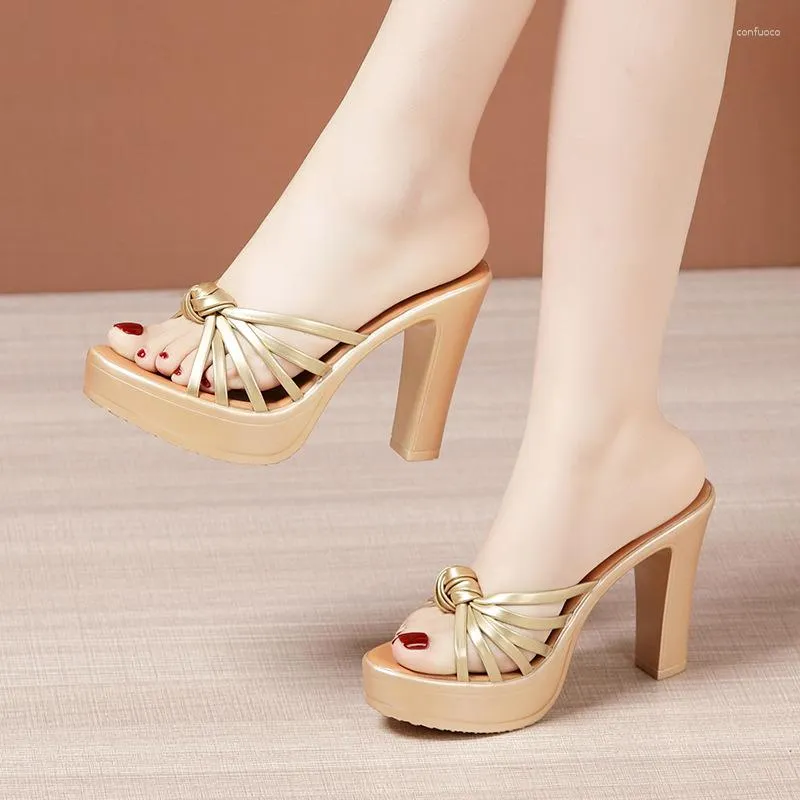 Hausschuhe Kleine Größe 32-43 Sexy Gold Weiß Weding Schuhe Sommer Plattform Rutschen 2023 Damen Block High Heels Büro Party Modell