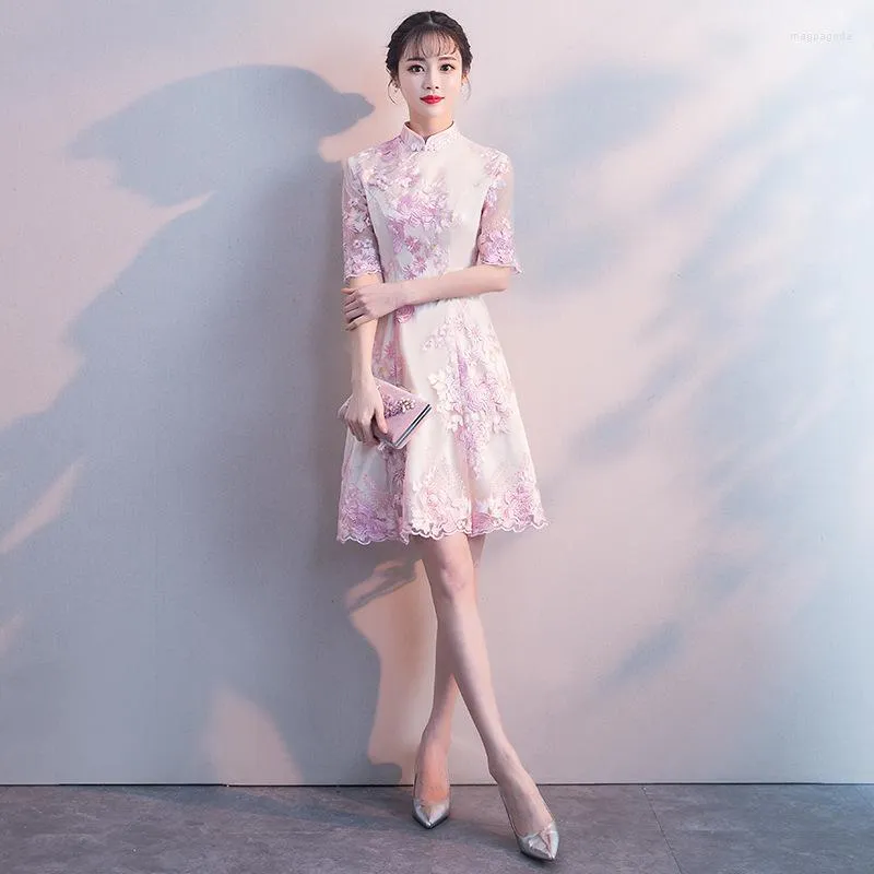 Ethnische Kleidung 2023 Party Casual Rosa Spitze Blumenstickerei Qipao Chinesischer Stil Vintage Moderne Verbesserte Cheongsam für Frauen