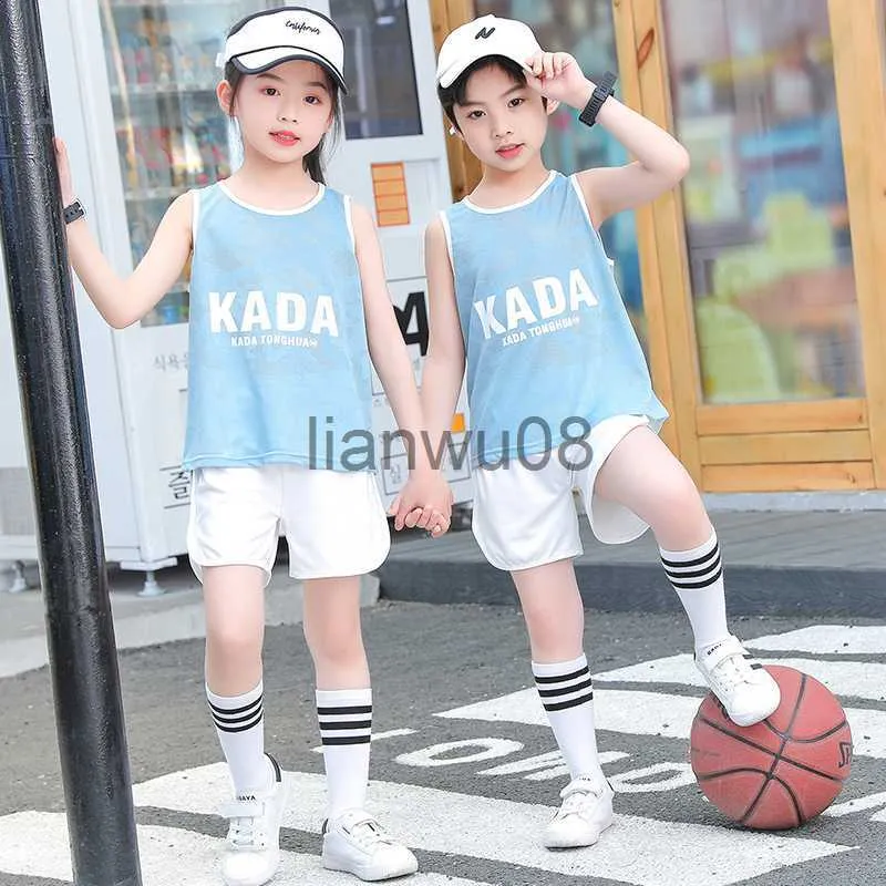 Conjunto de camiseta de baloncesto para niños pequeños, camiseta sin mangas  con letras y pantalones cortos para correr, ropa de verano para niños