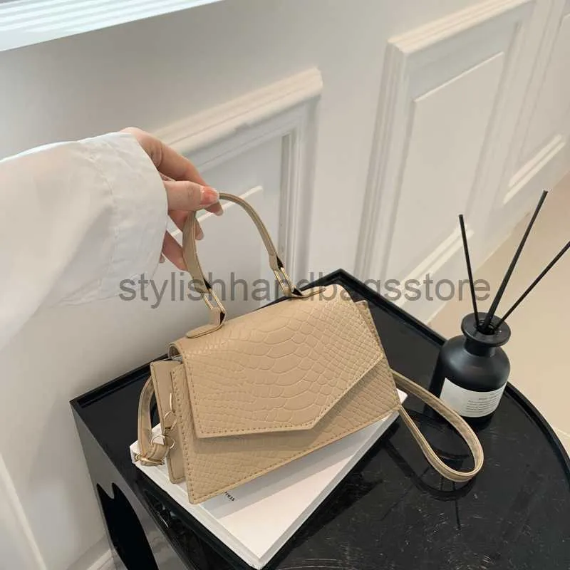 Borse a tracolla Borsa a tracolla Yangqi 2023 Primavera nuova versione coreana portatile da donna Moda semplice croce corpo modello serpente Borse piccole quadratestylishhandbagsstore