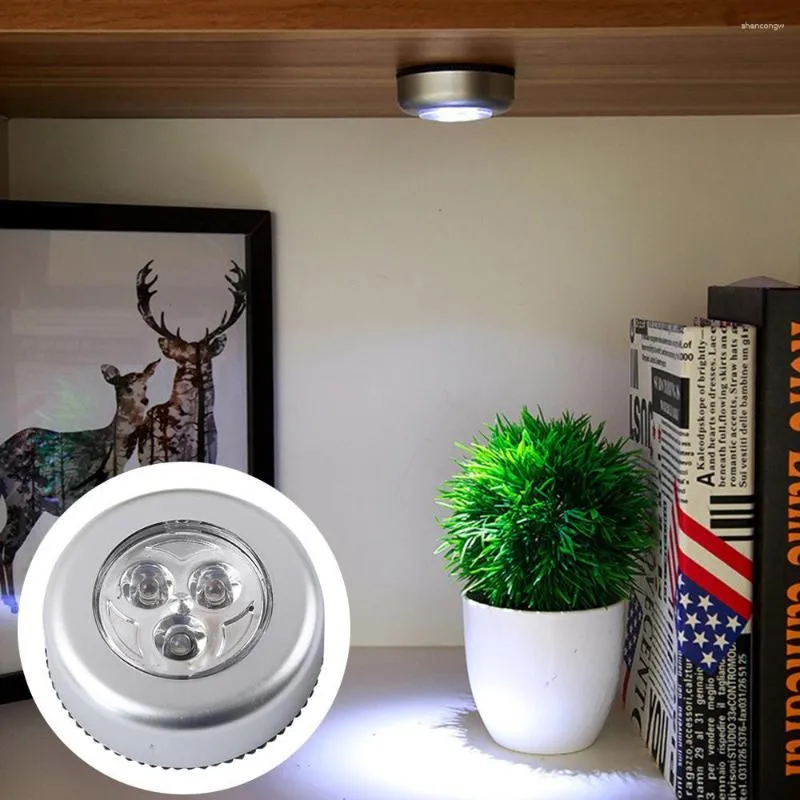 ナイトライトワイヤレススティックパットランプ3 LEDタッチキッチンキャビネットライトバッテリー駆動ベッドサイド緊急ランプの家の装飾
