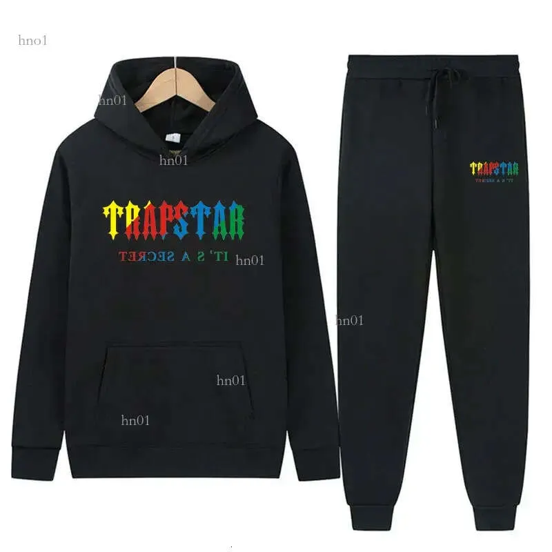 Tasarımcı Erkek Tişörtler Trapstar Trailsuit Baskılı Spor Giyim Erkekleri Woemns Giyim Giysileri Set Gloos Hoodie Sweatshirt Jogging