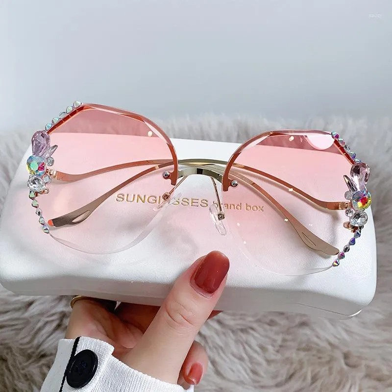 Sunglasses Vintage Rimless Rhinestone Women Design Fashion Gradient Lens Sun Glasses Men Shades For Female