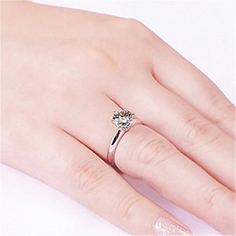 Anel de seis garras da moda coreana Luxo Magic Salt Lake banhado a diamante 18K Imitação Moissanite Anel de diamante aberto Anel de casamento de seis garras