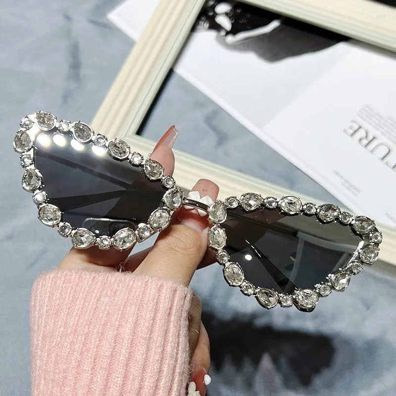 Óculos de Sol Brilhante Olhos de Gato Strass Feminino 2023 Designer Óculos de Sol UV400Diamante Gafas De Sol Mujeres